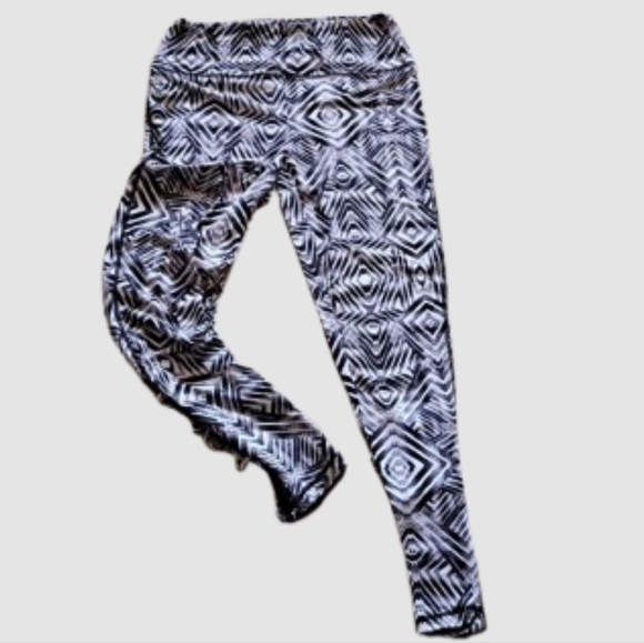 👍 Geometric Patterned Leggings - Picture 1 of 11